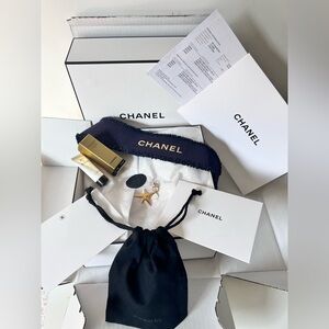 CHANEL 2025 Star Charm Holiday Flower Charm and Star LIMITED EDITION + Box, Bag
